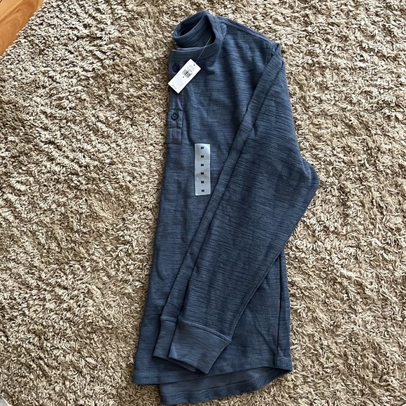 NWT  men’s Old navy thermal shirt - Picture 5 of 5